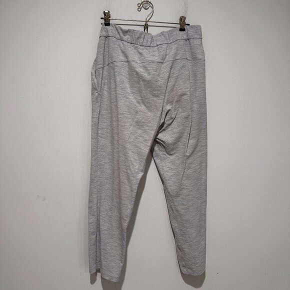 Lululemon On The Fly Pant *27"
Wee Are From Space Nimbus Battleship size 10 - Picture 6 of 10